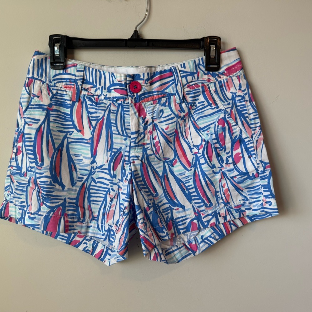 Lilly Pulitzer red right return Callahan shorts size 2
